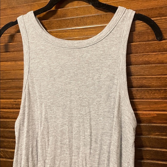 Beyond Yoga Grey Ribbed Keep In Line Tank Top - Picture 3 of 6